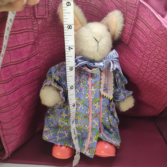 Hoppy VanderHare Sewing Lesson Bunny! From the Muffy Collection! - Picture 11 of 11